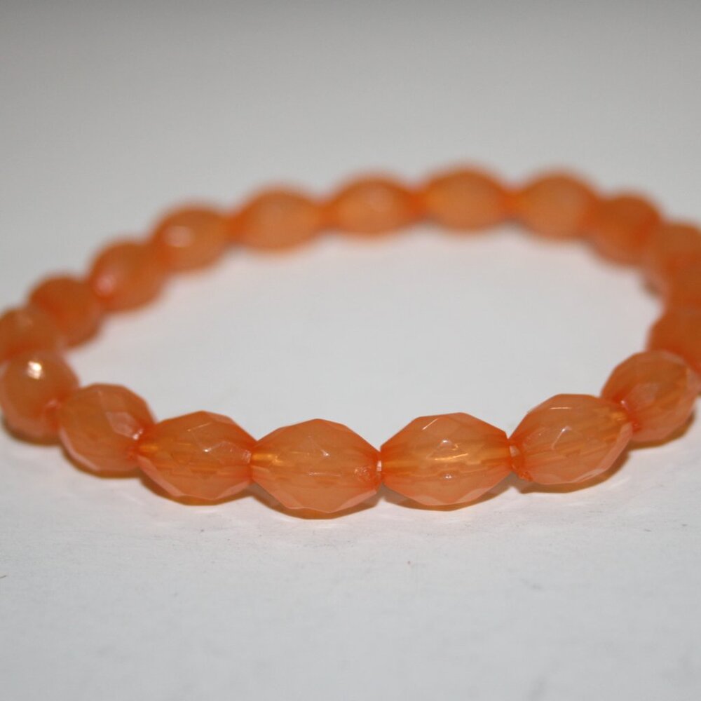 Beautiful neon orange beaded bracelet 7"